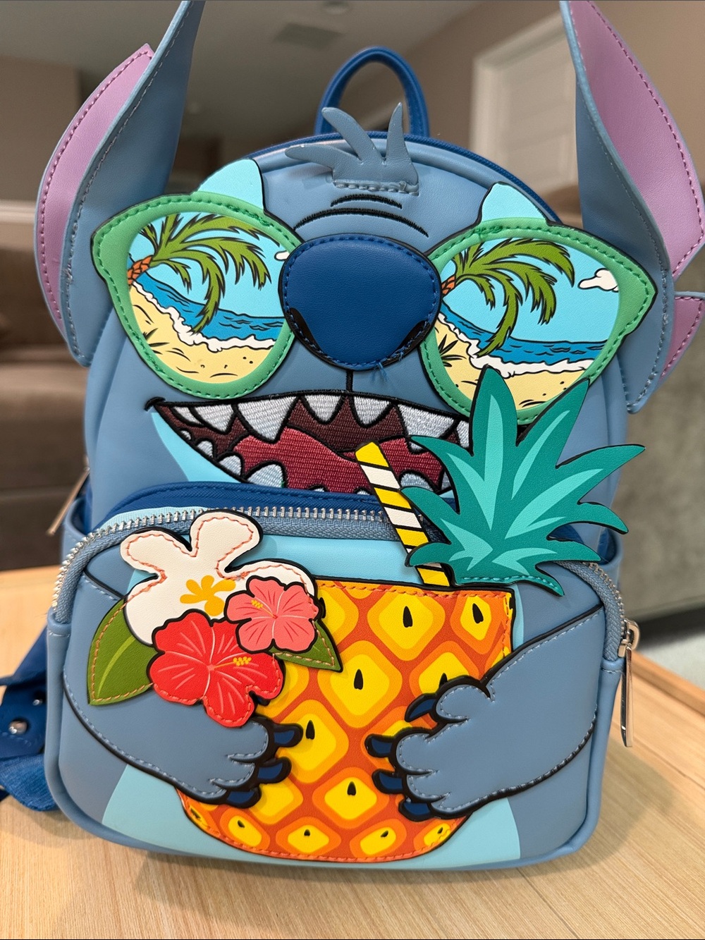 Disney Loungefly Stitch Tropical Beach Sunglasses Pineapple Mini Backpack
